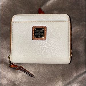 Dooney & Bourke White/Tan/Red Wallet